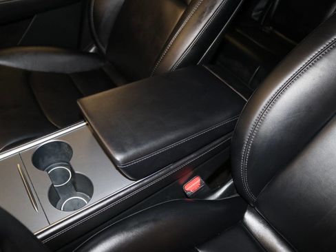 Used 2023 Tesla Model Y Performance image 58