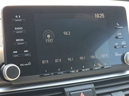 Used 2019 Honda Accord LX image 27
