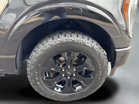 Used 2022 Ford F150 Platinum w/ Equipment Group 701A High image 27