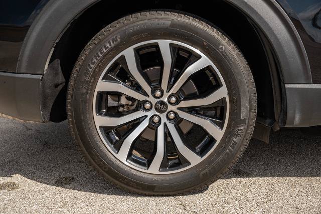 Certified 2025 Ford Explorer ST-Line w/ Premium Package RWD image 10