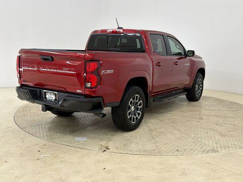 Used 2024 Chevrolet Colorado Z71 w/ Z71 Convenience Package 2 AWD/4WD image 9