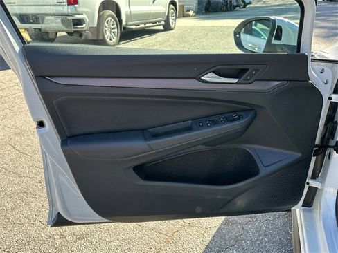 New 2026 Volkswagen GTI SE image 10