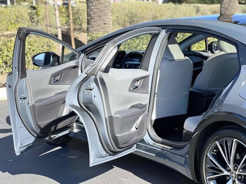 Used 2024 Toyota Prius Limited image 61