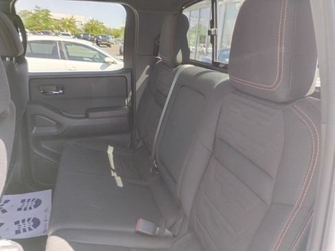 Used 2025 Nissan Frontier PRO-4X w/ Pro Convenience Package AWD/4WD image 10