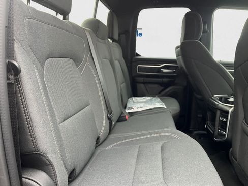 Used 2022 RAM 1500 Big Horn AWD/4WD image 18