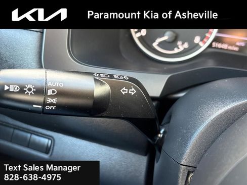 Used 2024 Nissan Pathfinder S image 26