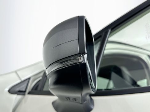 Used 2024 Subaru Crosstrek 2.0i Premium image 16