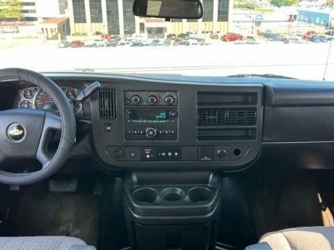 Used 2017 Chevrolet Express 3500 LT w/ LT Preferred Equipment Group image 22