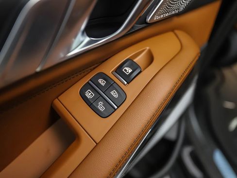 New 2026 BMW X7 M60i image 20