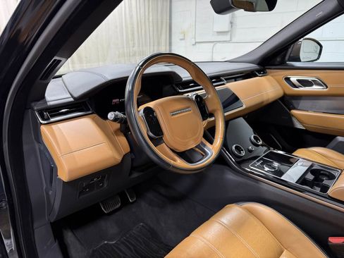 Used 2019 Land Rover Range Rover Velar R-Dynamic HSE image 11