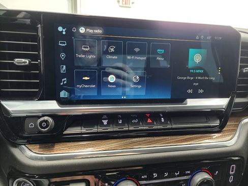 Used 2024 Chevrolet Silverado 3500 LT w/ Convenience Package image 50