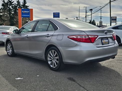 Used 2015 Toyota Camry XLE image 6