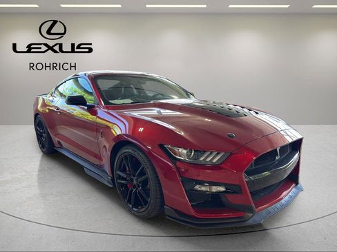 Used 2020 Ford Mustang Shelby GT500 w/ Technology Package RWD image 4