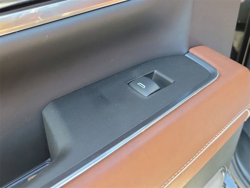 New 2025 GMC Sierra 3500 Denali Ultimate image 11