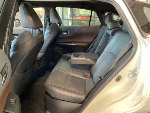 Used 2022 Toyota Venza Limited w/ Advanced Technology Package AWD/4WD image 22