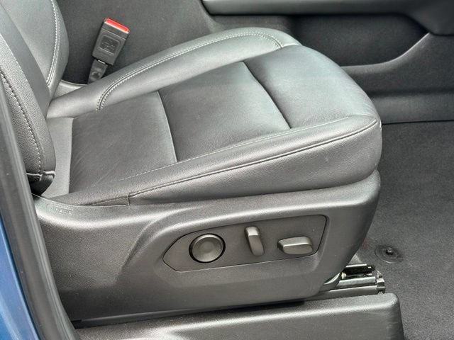 Used 2025 Chevrolet Tahoe LT AWD/4WD image 32