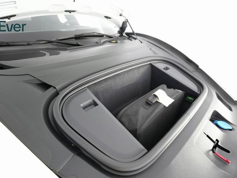 Used 2021 Porsche Taycan 4S image 23