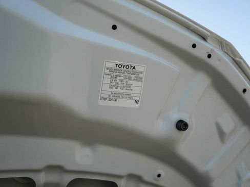 Used 2022 Toyota Corolla LE FWD image 27