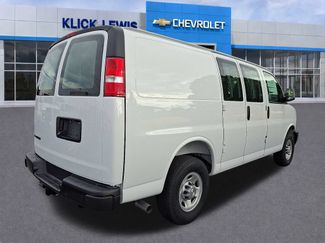 New 2025 Chevrolet Express 3500 w/ Driver Convenience Package RWD video 4