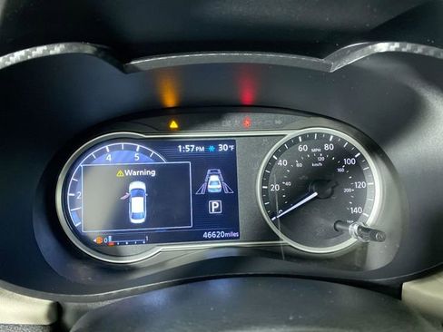 Used 2022 Nissan Versa SV image 14