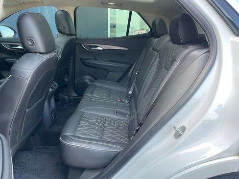 Used 2022 Buick Envision Avenir w/ Technology Package II FWD image 17