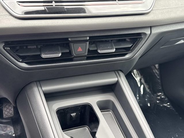 New 2026 Volkswagen Tiguan SE FWD image 13