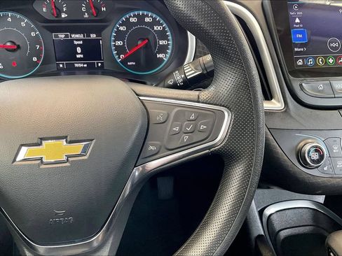 Used 2025 Chevrolet Malibu LT FWD image 19