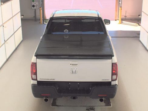 Used 2023 Honda Ridgeline Black Edition image 4