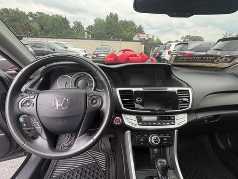 Used 2015 Honda Accord EX-L image 13