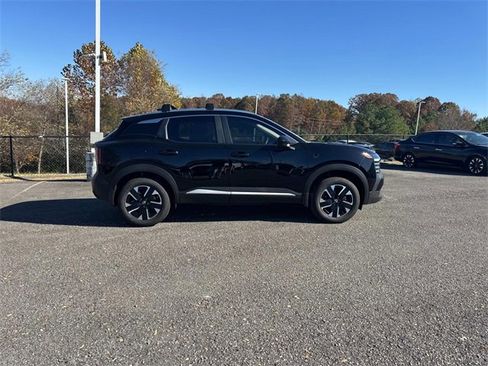 New 2026 Nissan Kicks SV w/ SV Premium Package image 3