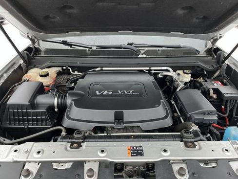 Used 2015 Chevrolet Colorado LT w/ LT Convenience Package image 19