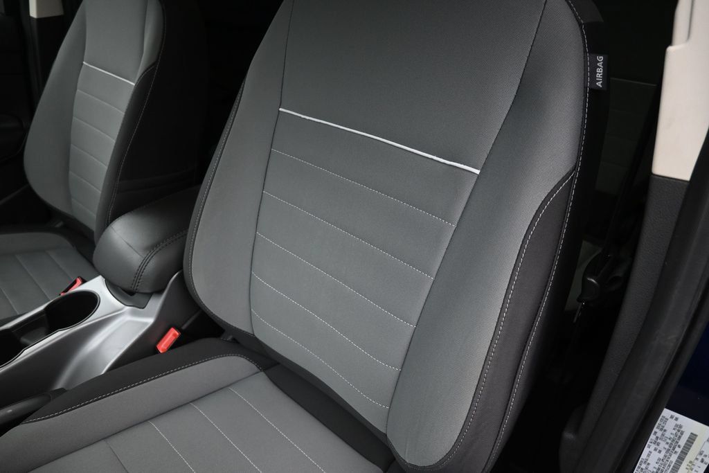 Used 2015 Ford Escape SE FWD image 19