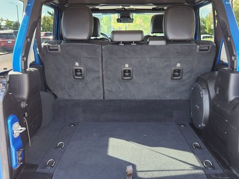 Used 2022 Jeep Wrangler Unlimited Sahara w/ Cold Weather Group image 13