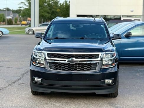Used 2019 Chevrolet Tahoe LT w/ Luxury Package AWD/4WD image 32