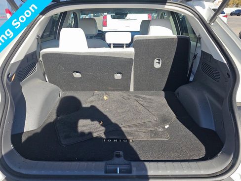 Used 2023 Hyundai Ioniq 5 SEL image 14
