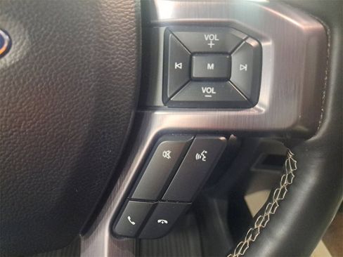 Used 2019 Ford Expedition Platinum image 31