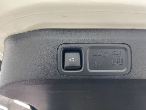 Certified 2024 Lincoln Navigator L Reserve image 39