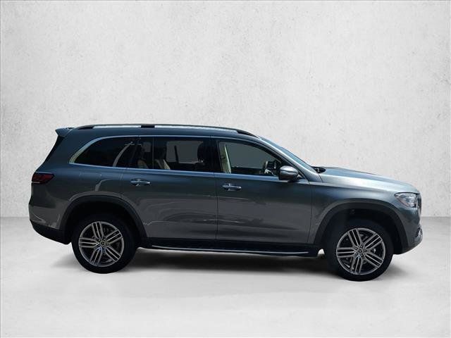 Used 2021 Mercedes-Benz GLS 450 4MATIC image 5