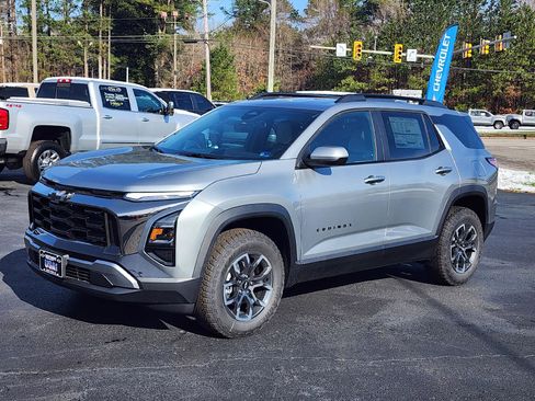 New 2026 Chevrolet Equinox ACTIV image 2