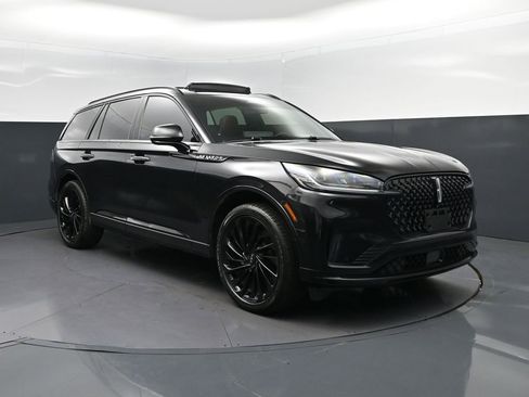 Used 2025 Lincoln Aviator Reserve w/ Equipment Group 201A AWD/4WD image 9