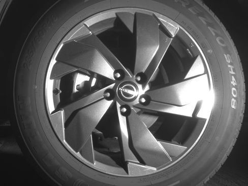 Used 2025 Nissan Rogue SV AWD/4WD image 12