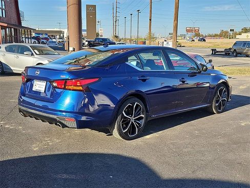 Used 2024 Nissan Altima 2.5 SR image 8