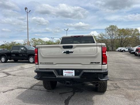 New 2026 Chevrolet Silverado 2500 ZR2 w/ LPO, Dark Essentials Package image 4