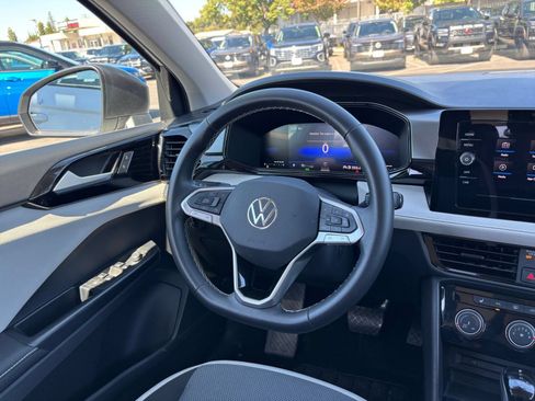 Used 2026 Volkswagen Taos S AWD/4WD image 32