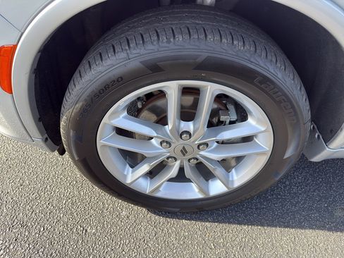 Certified 2024 Dodge Durango GT image 9