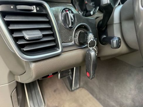 Used 2015 Porsche Panamera 4S image 52