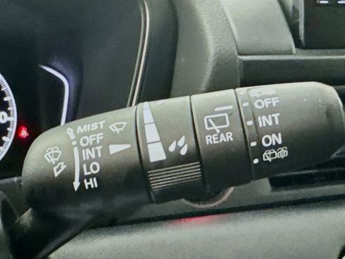 Used 2025 Honda Pilot TrailSport image 16