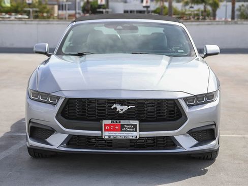 Used 2024 Ford Mustang Premium image 3