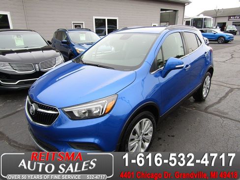 Used 2018 Buick Encore Preferred FWD image 1
