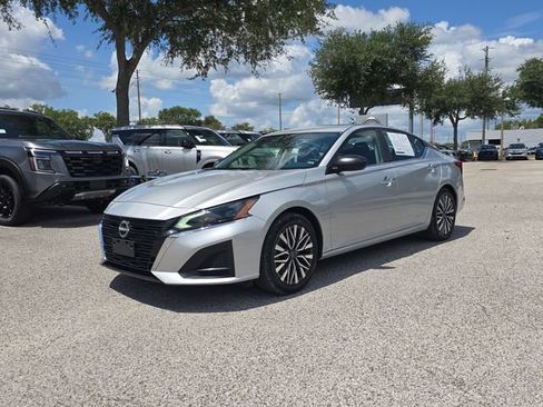 Certified 2024 Nissan Altima 2.5 SV FWD image 4